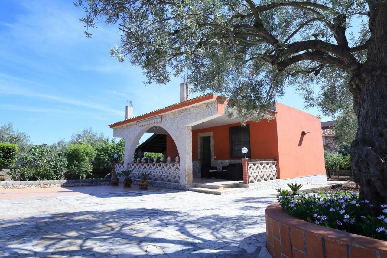 Enjoy Ville Avola Exterior photo